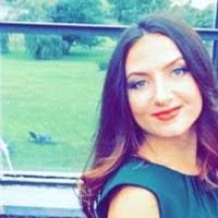 Tara Stephens's Instagram, Twitter & Facebook