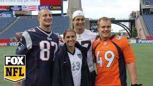 Последние твиты от rob gronkowski (@robgronkowski). Alex Morgan Meets The Gronkowski Brothers Youtube