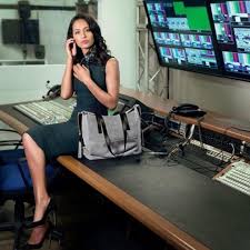 Rula jebreal (born 1973) is an arab, palestinian journalist. Rula Jebreal Mia Mamma Si E Tolta La Vita Dopo Un Infanzia Di Violenze Roba Da Donne