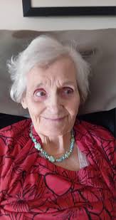 💪⁉️🎵🍽👂🦻 Happy Monday everyone☺️ Highcliffe lovelies and families (some  not photographed here) have enjoyed a fun and informative day starting off  getting physical and quizzical with Oomph group exercises, Avery quizzes and