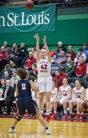 Women's basketball blows 14-point lead, loses to NYU
