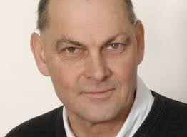 Flera högt uppsatta lämnar Vrinnevilistan