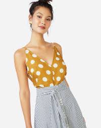 Camisa De Poa Feminina Como Usar Como Usar Looks Com Estampa De Poa Dicas Pecas E Inspiracoes Moda Moda Feminina Roupas