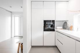 Kommunikative Und Helle Bulthaup B1 Kuche In U Form Luneburg In 2020 Kitchen Minimalist Room Modern Kitchen