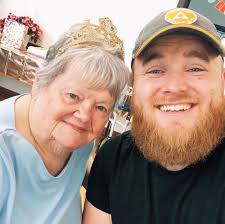 Two years ago today, we lost my grandpa, Don Simmons Sr., at 88 years old.  Towards the tail end of his life, both his vision and hearing were failing,  but him and