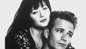 Shannen Doherty f'Riverdale biex tfakkar lil Luke Perry