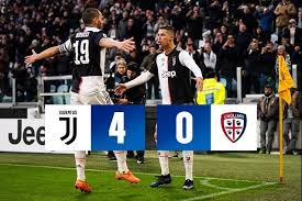 Il triplo vantaggio permette alla juve di amministrare il gioco. Cristiano Ronaldo Fa Tripletta In 32 Ma Rischia Il Rosso E La Juventus Passa A Cagliari