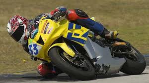 Elbow-to-elbow racing at PE Superbikes
