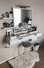 Small Floating Makeup Vanity Fits Into Even The Tiniest Bedroom Diybedroomideasforsmallroomsfloatingdesk Small Bedroom Decor Room Makeover Home Decor