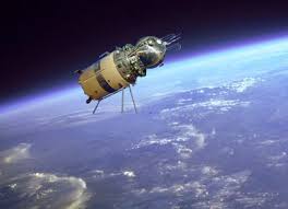April 1961 erstmals ein mensch über die international. Der Erste Mensch Im Orbit Scinexx De