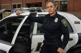 Pin By C Pfeff On Inspiring Women In 2020 Police Women Female Police Officers Police Officer