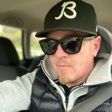 Wesley Erdman's Instagram, Twitter & Facebook