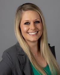 Kelly Lamotte's Instagram, Twitter & Facebook