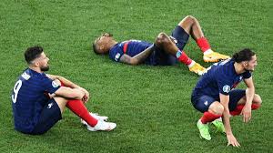 La chanson officielle de l'équipe de france vivement critiquée par la droite. Euro 2020 Inside Europe France Exit Sparks Drama In Stands As Adrien Rabiot Kylian Mbappe Paul Pogba Families Row Eurosport