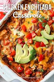 This Easy Chicken Enchilada Casserole Layers Tortillas Chicken And A Cream Mixture It Is Then Baked To A Bubbly Brown Che Recette De Plat Recette Poulet Plat