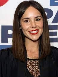 Dania Lizardo's Instagram, Twitter & Facebook