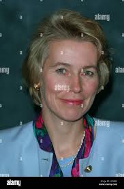 Bottomley hi-res stock photography and images