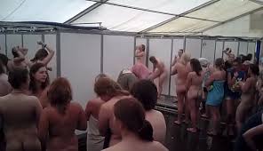 Festival Shower Voyeur - ThisVid.com