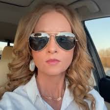 Mandy Ramey's Instagram, Twitter & Facebook