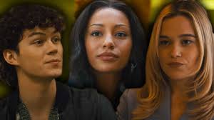 Cruel Intentions' Season 1 Ending Explained: Did Lucien Sleep With His  Stepmother?