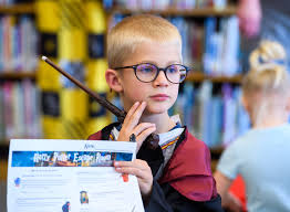 Image result for tbn:cwVrSrWzM5GfbM::harrypotterrecopilac.galeon.com/foto_todos.jpg