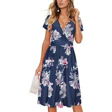A midi dress with pockets that has over 4,500 positive ratings on amazon. The 16 Best Summer Dresses For 2021 Today