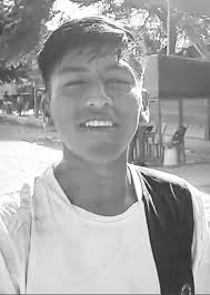 DESTACADO FUTBOLISTA FALLECIÓ EN TRÁGICO ACCIDENTE Renzo del Piero Castillo  Flores, joven futbolista de 18 años del club Defensor El Indio, perdió la  vida en un accidente de tránsito en la carretera