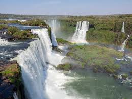 Ich würde immer erst vor ort den bus buchen. Guide Fur Einen Besuch Der Iguazu Wasserfalle Smilesfromabroad