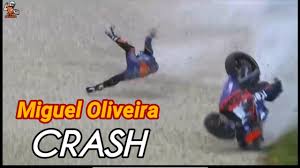 Você também pode armazenar várias moradas de envio, obter acesso ao seu histórico de encomendas e muito mais. Ktm Miguel Oliveira Crash Australia Caused By Wind Motogp Phillip Island Queda Miguel Oliveira Youtube
