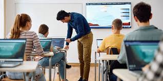 Integrating Technology in the Classroom For 2025 - GSEP Blog | Pepperdine  GSEP