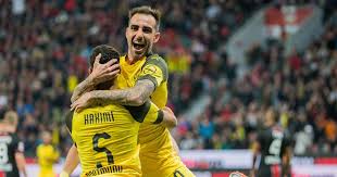 Is he married or dating a new girlfriend? Paco Alcacer Super Sub Calon Pemain Terbaik Dunia Ligalaga