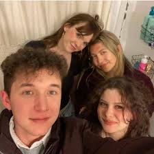 Roommate Wanted in Sherman Oaks, Valley Village, Westwood, or Encino Areas  of Los Angeles