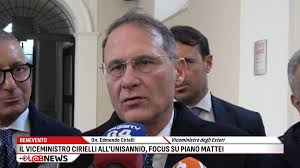 Il Viceministro degli Esteri Edmondo Cirielli a Benevento presso il  Rettorato dell'Unisannio per un incontro su sviluppo e cooperazione, focus  sul Piano Mattei con il ponte Italia-Africa per uno ...