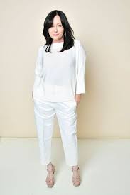 How much can i stop being a cancer surgeon and just be a patient? although she knew what was happening physically, she i know what it's like to tell someone they have breast cancer. Shannen Doherty S Breast Cancer Recurs At Stage 4 What Does That Mean