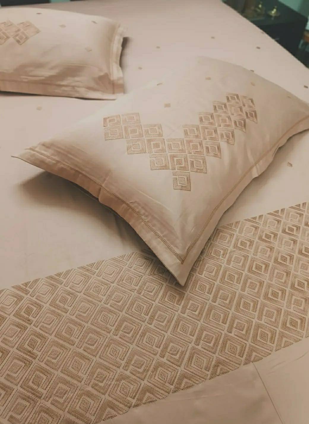 Cotton Embroidry Bedsheets product image