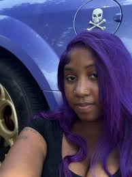 Hi 👋 My name is Lacey 🤗 I love everything Halloween and my favorite movie  is The Little Mermaid 🧜‍♀️ I live in Clarksville but it's close to  Nashville so I joined