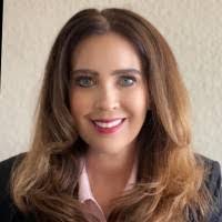 Maria Packer's Instagram, Twitter & Facebook