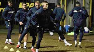 Збірна україни вилетіла у париж для підготовки до товариського матчу проти франції. 5slclqgnhbsenm