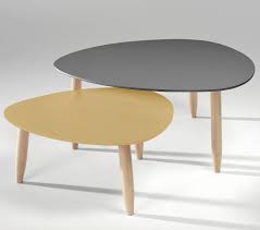 table basse gigogne laquee gris et moutarde egon lestendances fr table basse table basse gigogne table et chaises