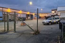 Örebro flygplats ligger cirka 12 km väster om örebro, nära både e18 och e20. Mln6c08kskk0pm