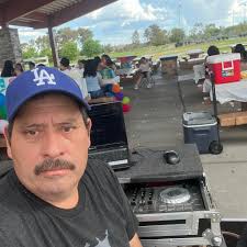 There are 2.4 million people in Las Vegas and the surrounding areas (  Including Henderson and North Las Vegas)!!