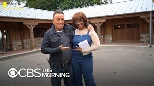 Who is bruce springsteen and what is his net worth 2020? Bruce Springsteen Net Worth And Earnings 2021 Wealthy Genius