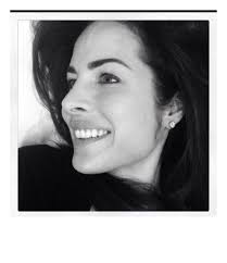 Ex Miss Lara vive en situación de calle y atraviesa serios problemas de  salud por implantes mamarios