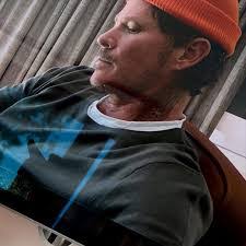 Jonathan Tipler's Instagram, Twitter & Facebook