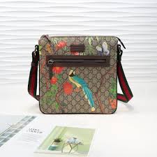 gucci 花 鳥 バッグ 人気 偽物 新作2019 グッチ レザー メッセンジャーバッグ ベージュn級品 激安 通販 代引き オリジナルのシングルニューカウンタークオリティ グリーンタイガー 刺繍 花そして鳥 オリジナルの単品 本物のショット モデル406408 サイズ