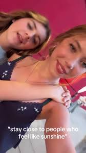 Stay Close to Your Sunshine: Faye's Emotional Live