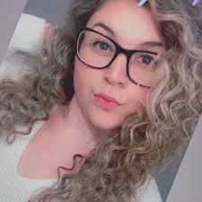 Julia Powers🤍 (@juliarose_xo)