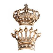 His Her Jumbo Gold Jeweled Crown Wall Plaque Kirklands Crown Wall Decor Crown Decor Master Bedroom Wall Decor