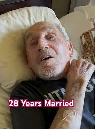 Couple celebrates 28th anniversary