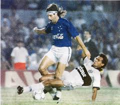Consulta as estatísticas da carreira acompanha o perfil dos jogadores (por exemplo perfil gaucho renato), página de equipas (por. Renato Gaucho No Cruzeiro O Curioso Do Futebol